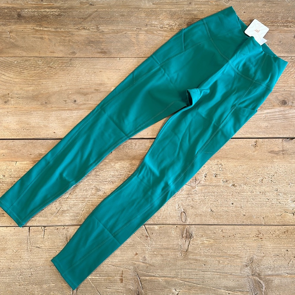 NWT- Fabletics PureLuxe HW Pocket Full length Leggings -FAIRWAY (27” inseam) - Picture 4 of 12